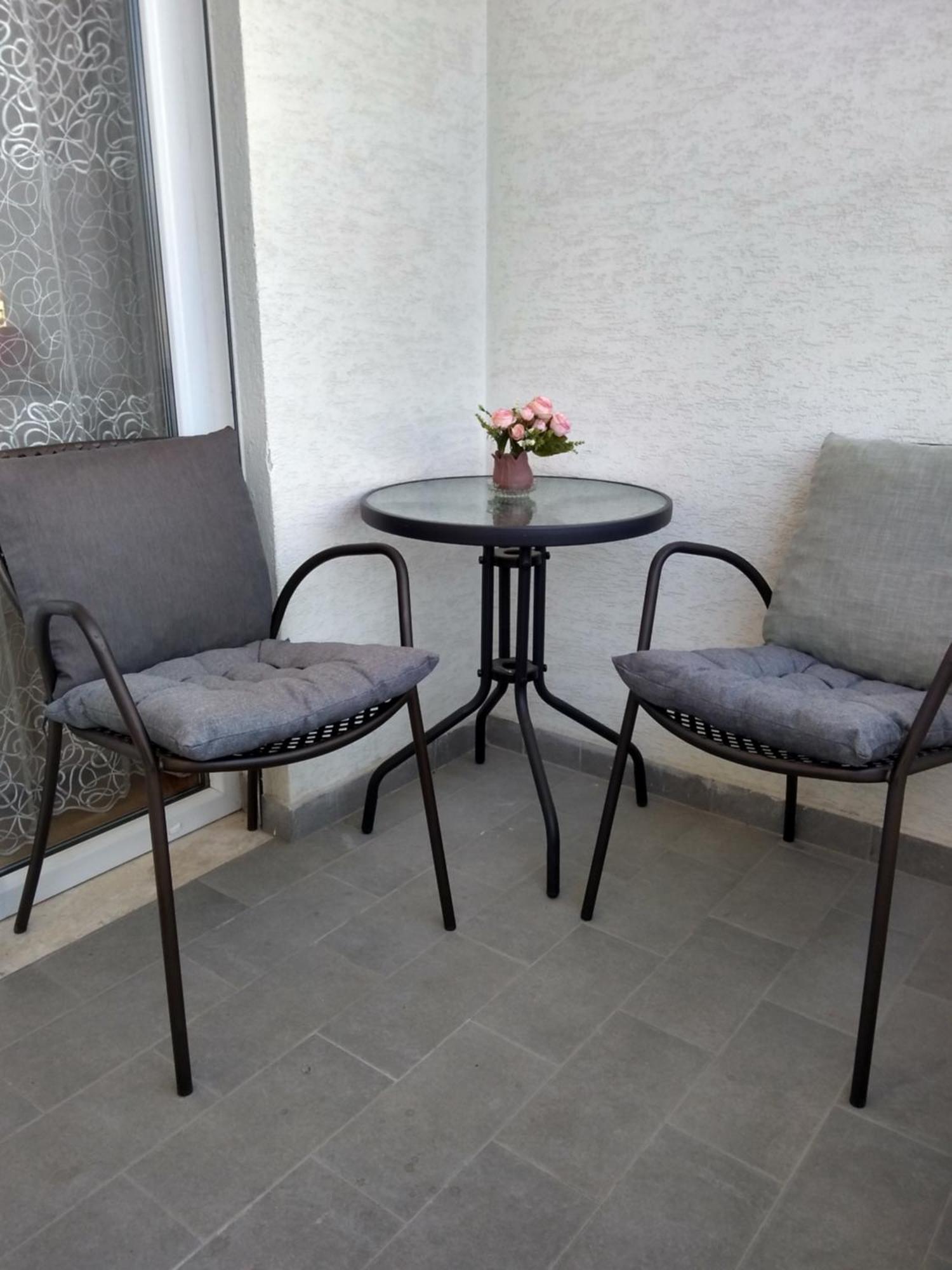 City Center Cute And Comfy Apartment - Ajia Apartments Tirana Exteriör bild