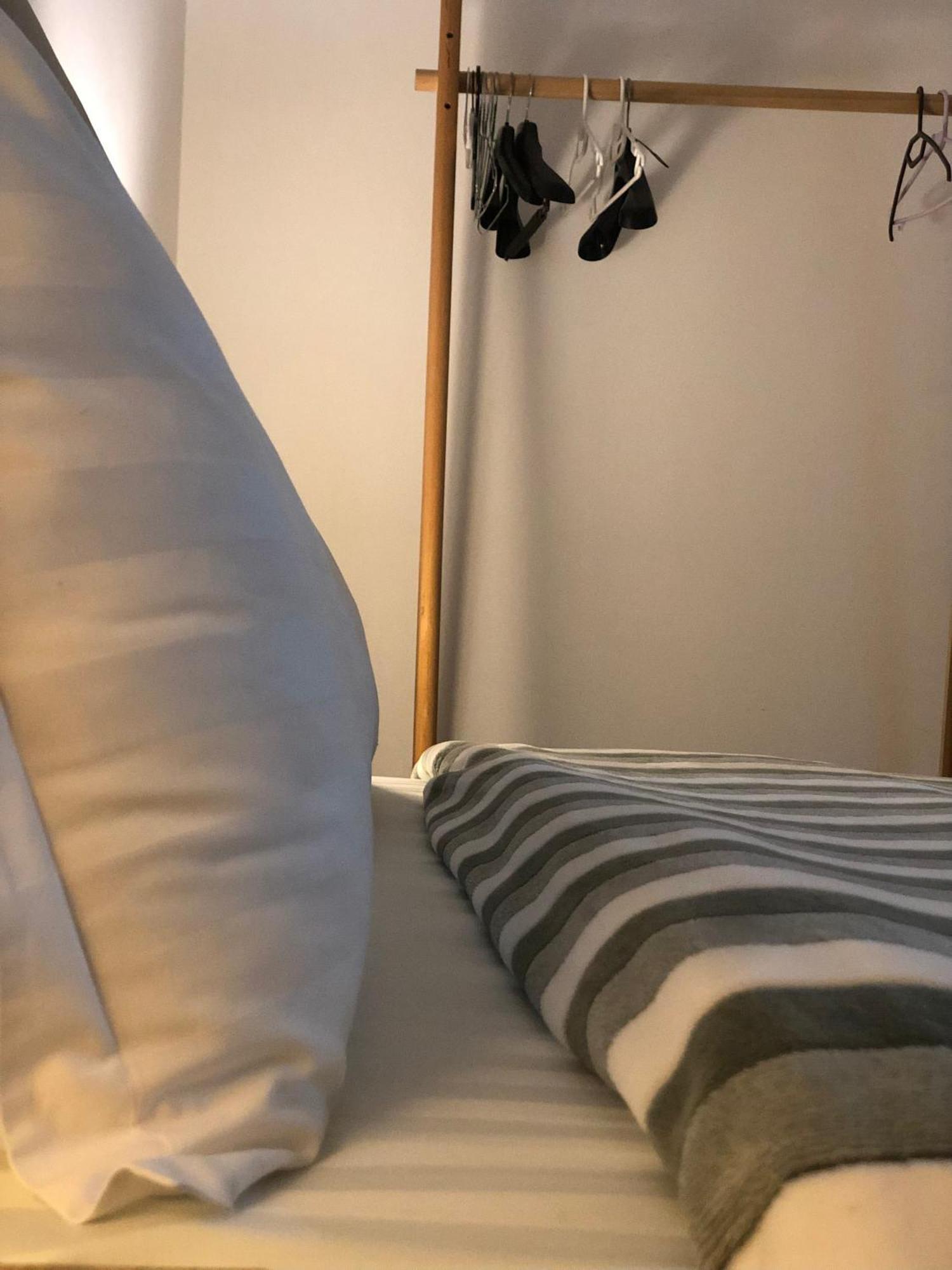City Center Cute And Comfy Apartment - Ajia Apartments Tirana Exteriör bild